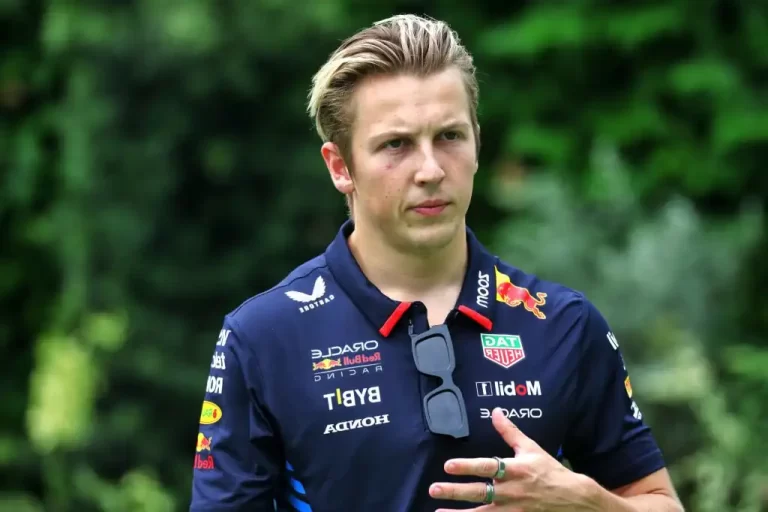 Red Bull anuncio que Liam Lawson ha quedado fuera de la escudería. El neozelandés será reemplazado por Yuki Tsunoda.