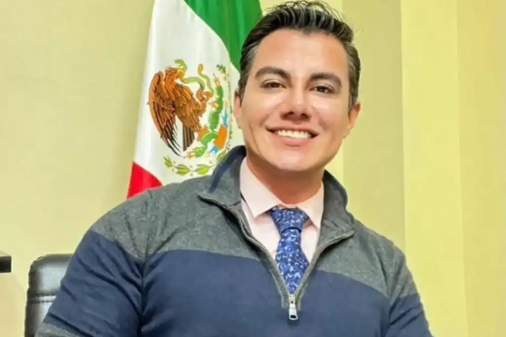 José Luis Pereida Robles, secretario general del ayuntamiento de Teocaltiche y dirigente municipal del PRI, fue asesinado a balazos la tarde del lunes 28 de abril mientras comía en un restaurante de mariscos de la colonia Tavares.