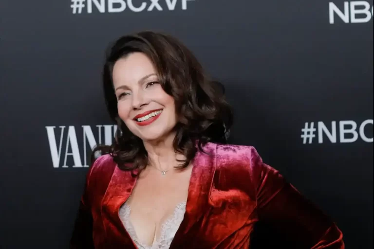 La actriz estadounidense Fran Drescher, reconocida mundialmente por su papel en la serie “La Niñera”, manifestó su admiración por la presidenta de México, Claudia Sheinbaum, durante una visita a la Embajada de México en Estados Unidos.
