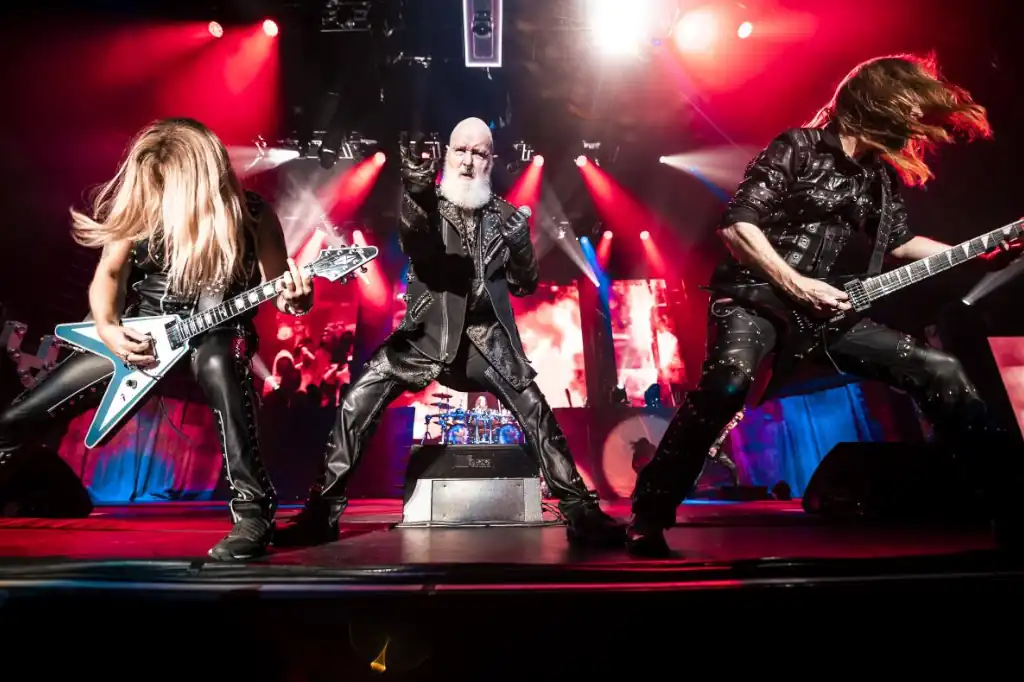 La Arena Ciudad de México vibró el pasado 4 de mayo con el rugido del heavy metal cuando Judas Priest, leyenda británica del género, ofreció un espectáculo inolvidable ante 18 mil fanáticos como parte de su “Monsters Tour 2025”.